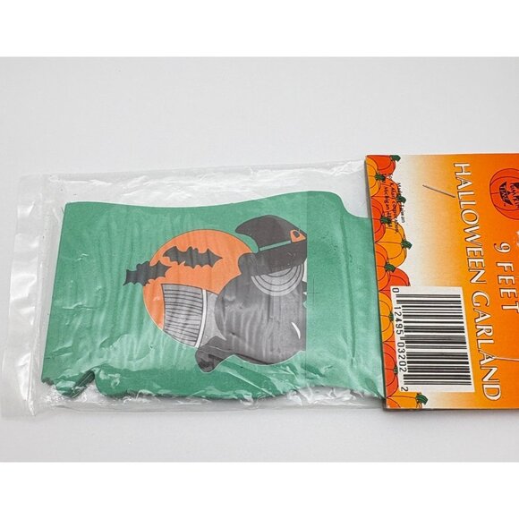 Vintage Halloween Garland 9 Feet Witch & Bats Design Green Pumpkin Time Paper - Picture 2 of 6